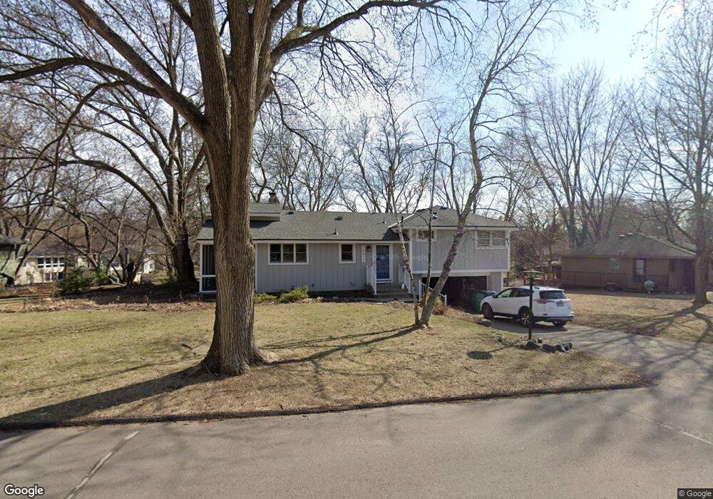 16613 Elm Dr, Minnetonka, MN 55345 - photo 1