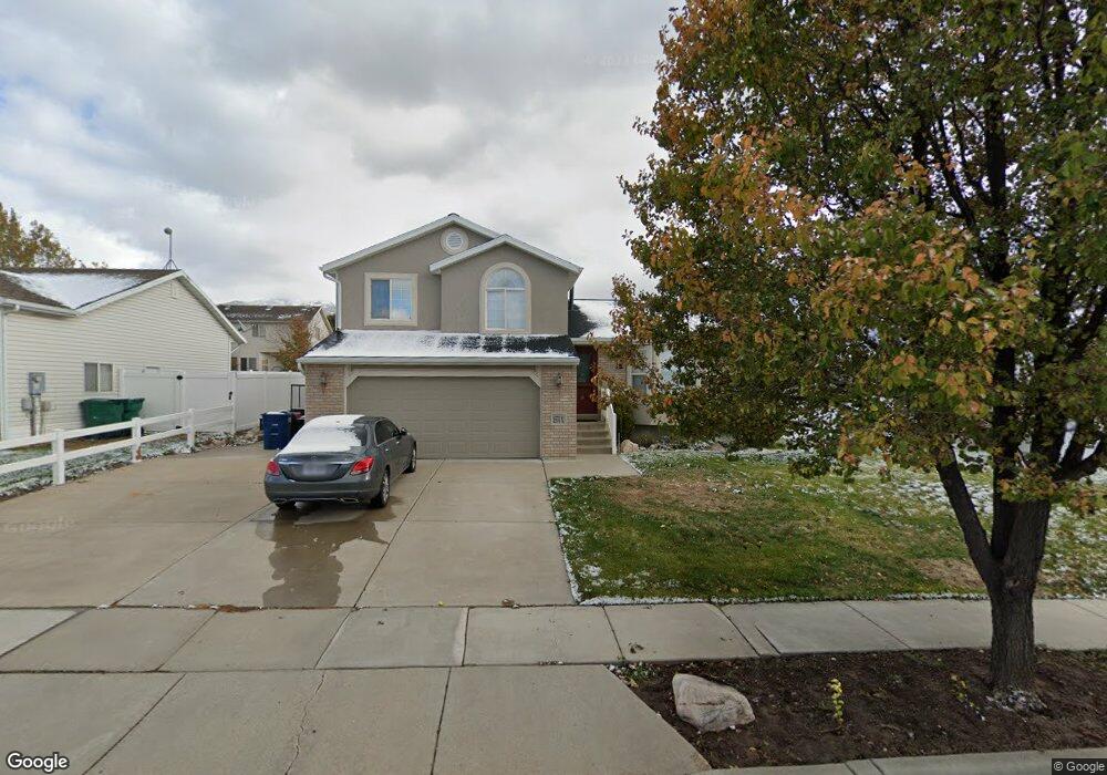 1574 N 300 E, Layton, UT 84041 - photo 1