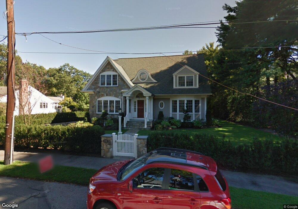 24 Marshall Rd, Wellesley, MA 02482 - photo 1