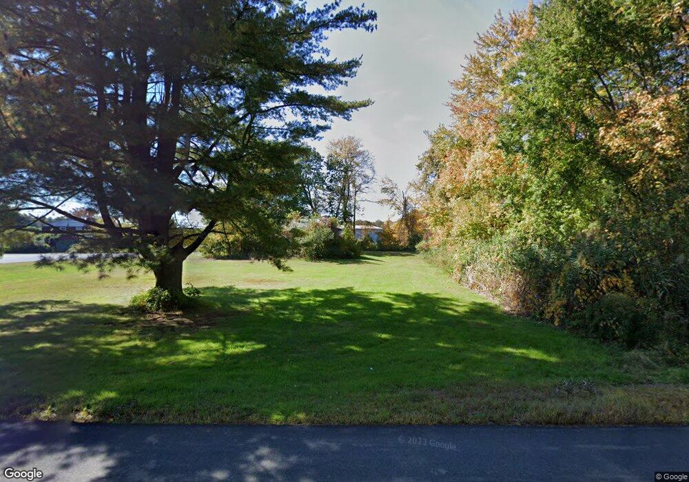 18 Wells Rd, East Windsor, CT 06088 - photo 1