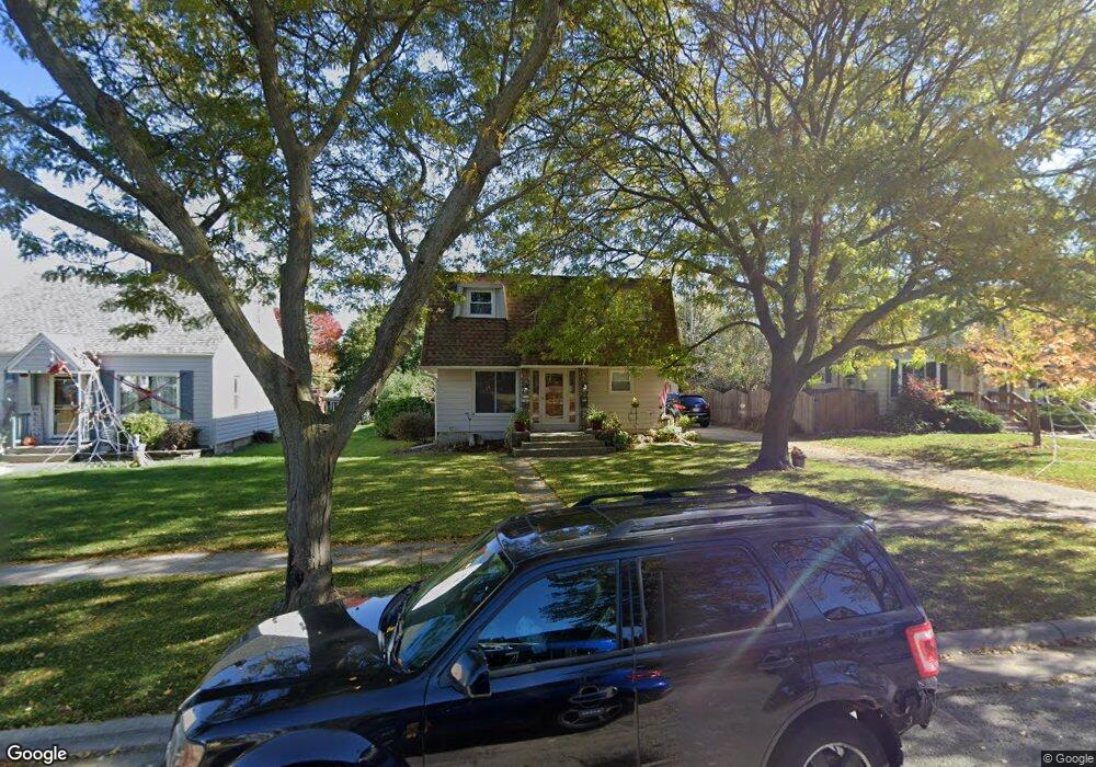 W164N8460 Hiawatha Ave, Menomonee Falls, WI 53051 - photo 1