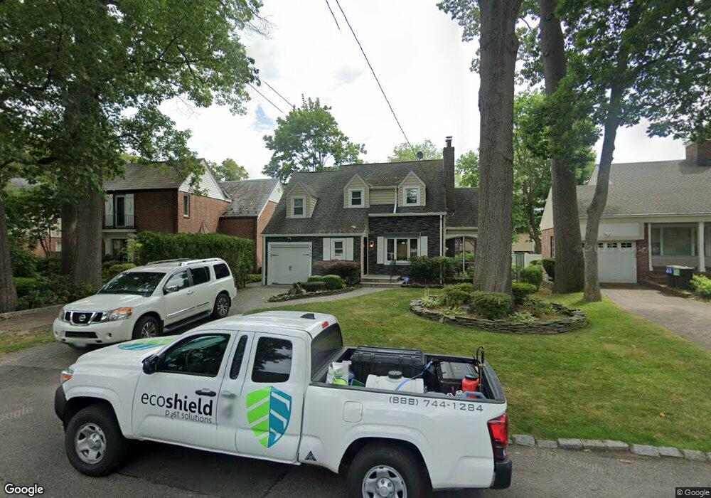 8659 Pinto St, Hollis, NY 11423 - photo 1