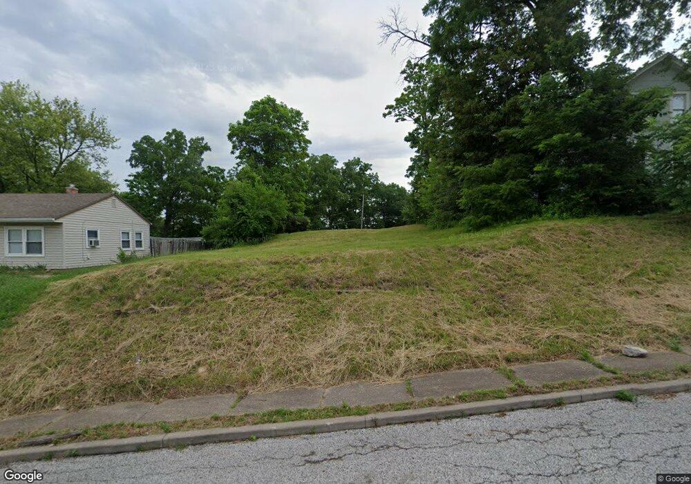 1411 College Ave, Davenport, IA 52803 - photo 1