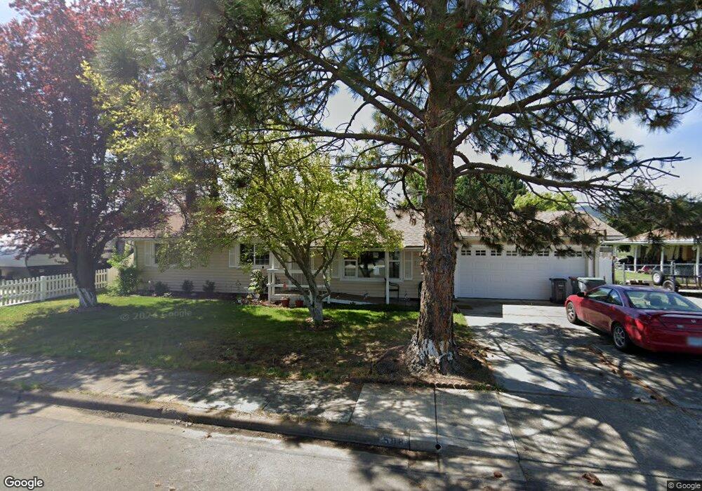 508 Glenn Way, Central Point, OR 97502 - photo 1