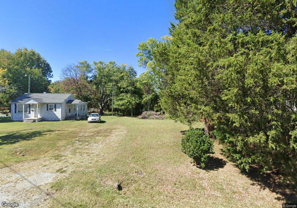 804 Hickory Chapel Rd, High Point, NC 27260 - photo 1