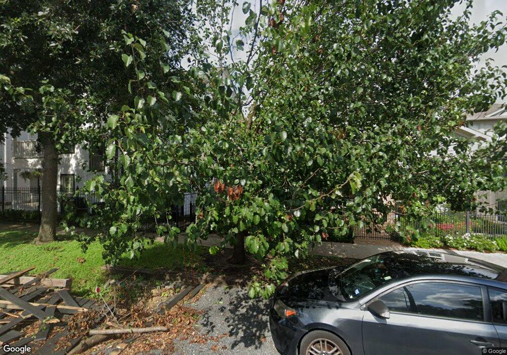 527 Oxford St, Houston, TX 77007 - photo 1