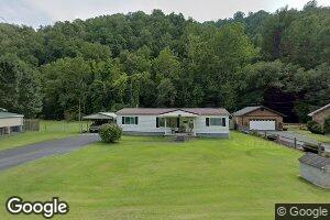 6168 Huff Creek Hwy, Davin, WV 25617