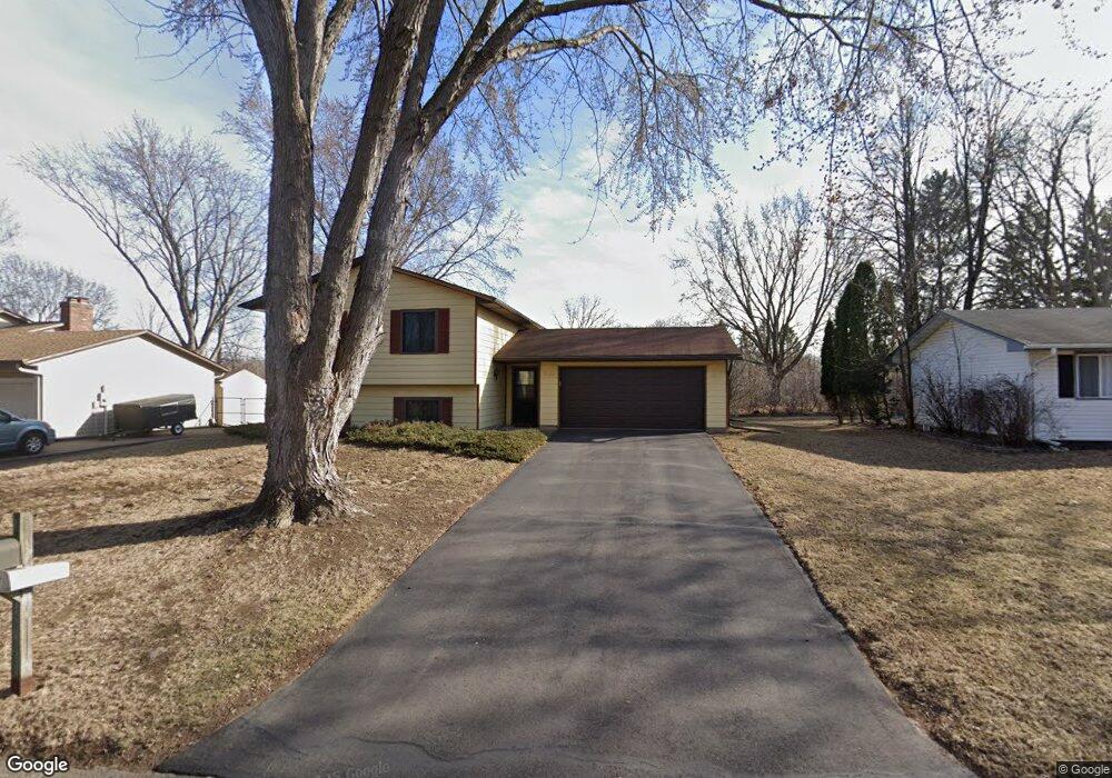 10557 101st Place N, Maple Grove, MN 55369 - photo 1