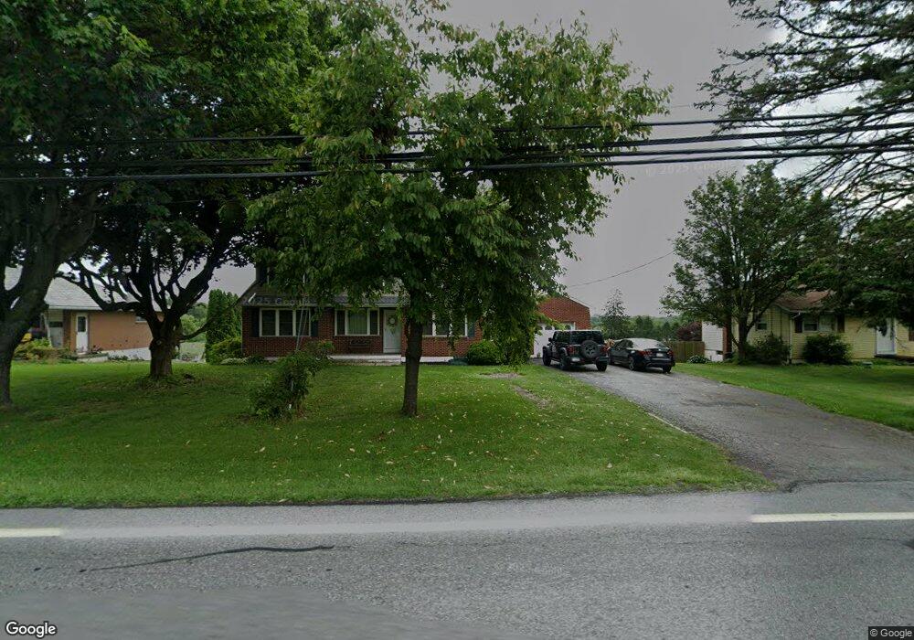 496 Monocacy Dr, Bath, PA 18014 - photo 1