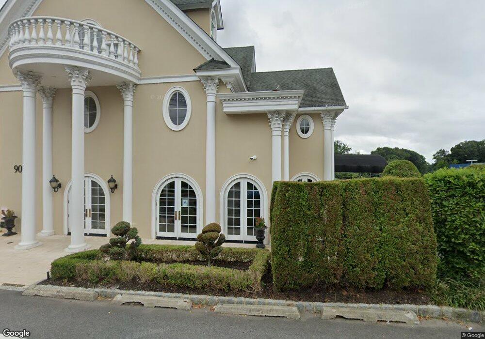 900 W Fingerboard Rd, Staten Island, NY 10305 - photo 1