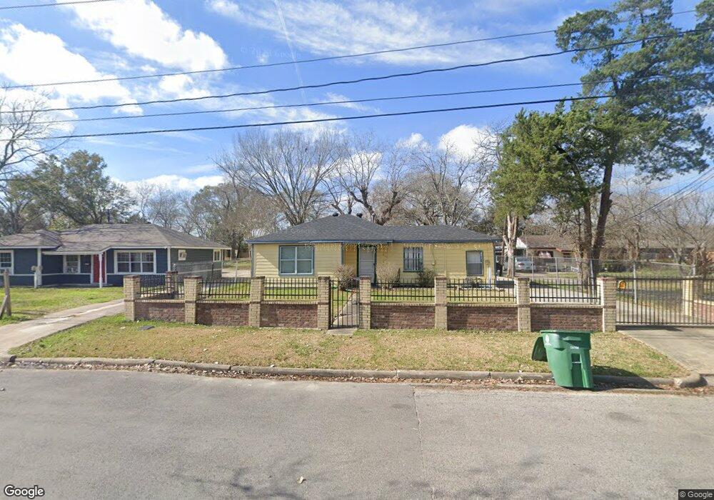 3612 Chaffin St, Houston, TX 77087 - photo 1