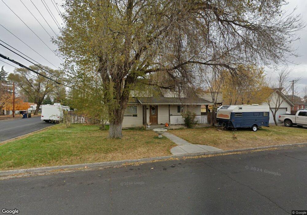 104 SW 12th St, Redmond, OR 97756 - photo 1