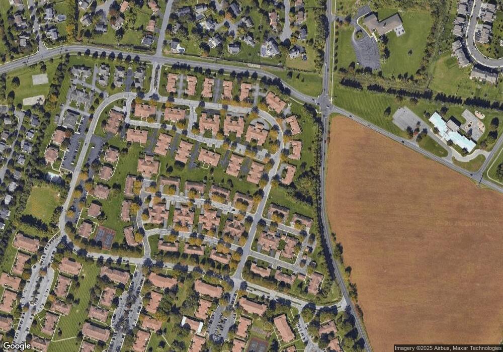 5690 Burning Tree Ln, Macungie, PA 18062 - photo 1