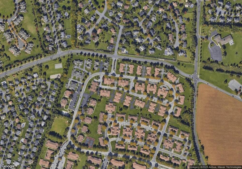 5771 Burning Tree Ln, Macungie, PA 18062 - photo 1