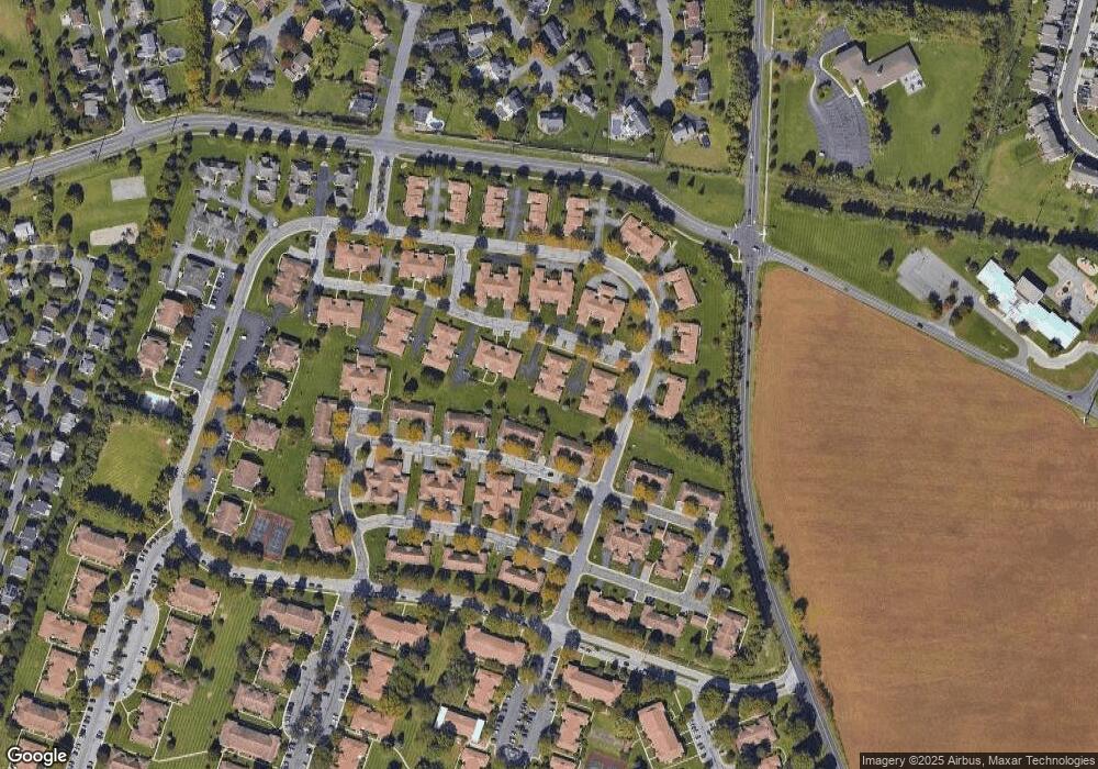 5694 Burning Tree Ln, Macungie, PA 18062 - photo 1