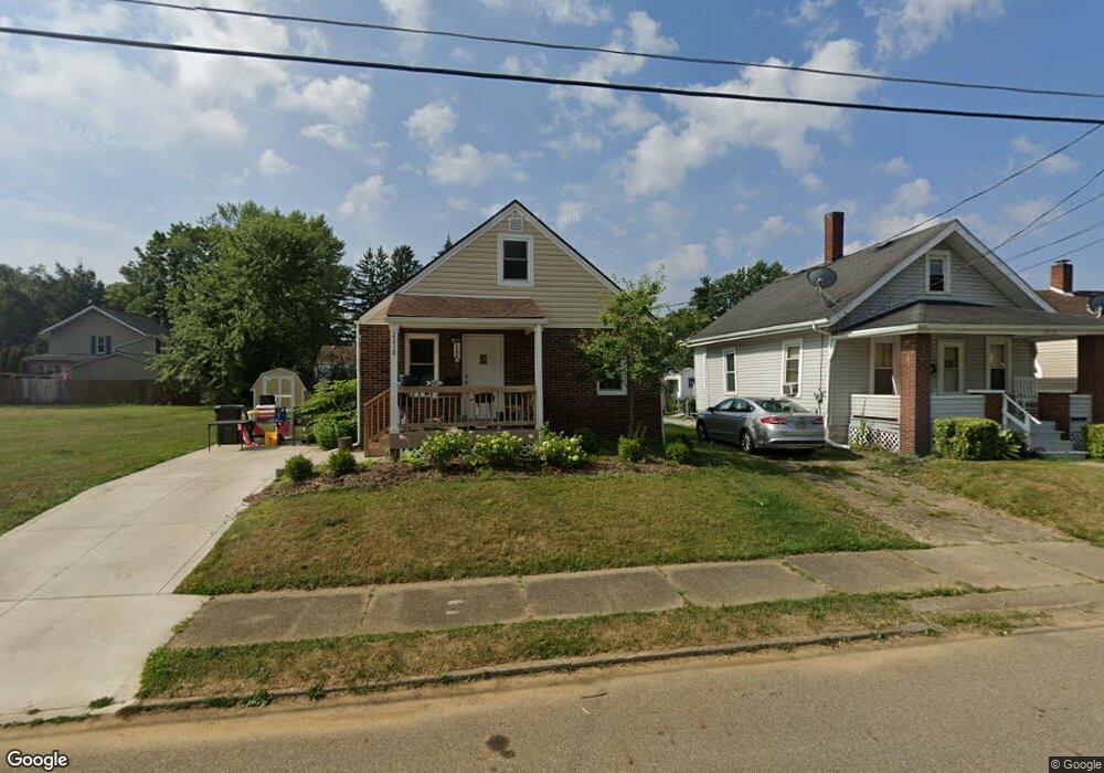 2218 21st St NE, Canton, OH 44705 - photo 1