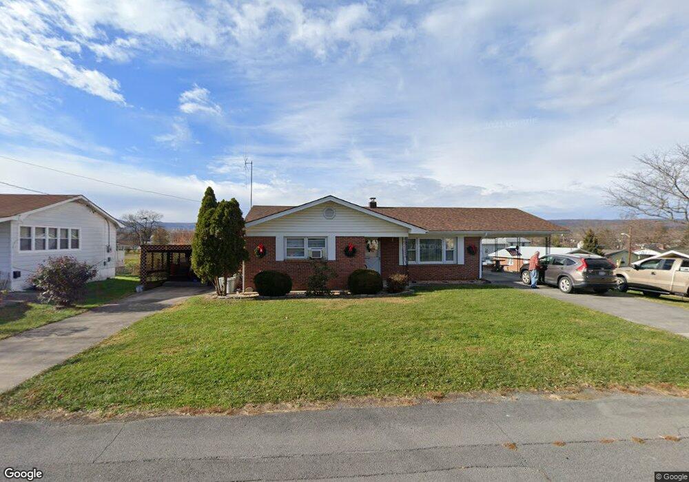 112 Maple Ave, Moorefield, WV 26836 - photo 1