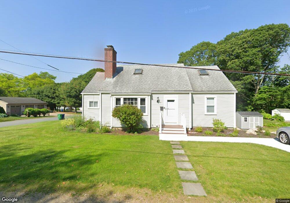 52 Sunset Ave, South Kingstown, RI 02879 - photo 1