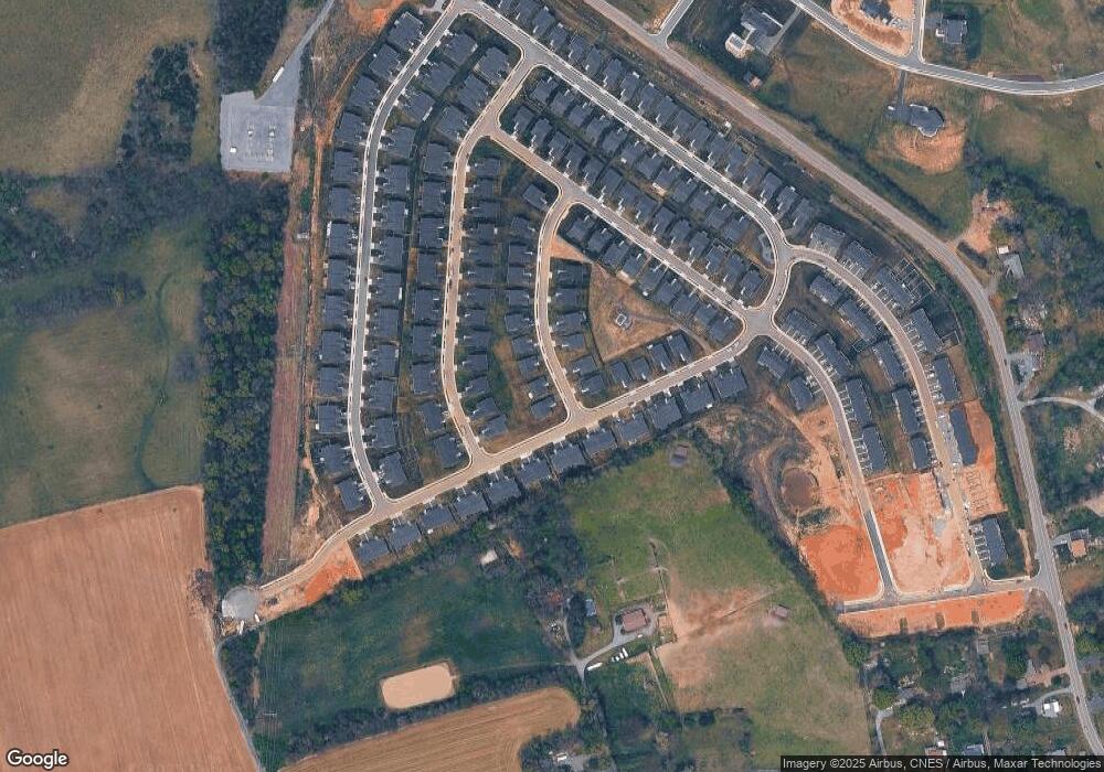 4640 Dunbar St, Harrisonburg, VA 22801 - photo 1