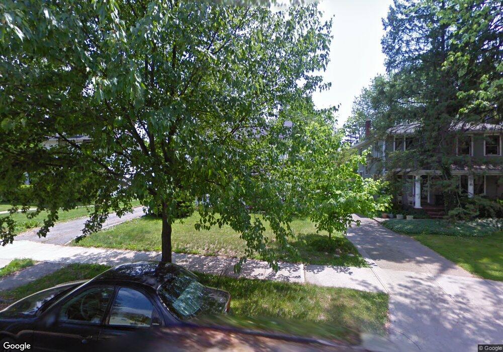 387 E Dunedin Rd, Columbus, OH 43214 - photo 1