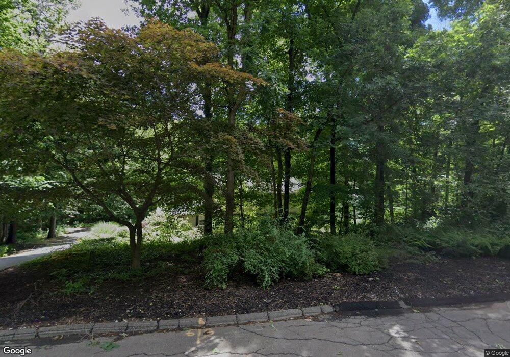 13 Fox Chase Rd, Bloomfield, CT 06002 - photo 1