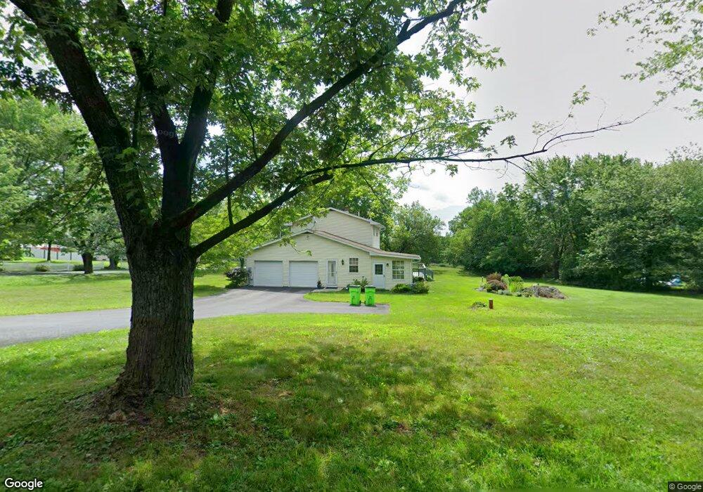 340 Kings Ct, Bath, PA 18014 - photo 1