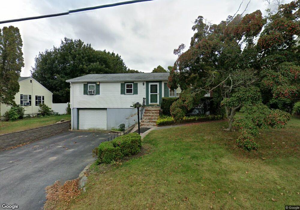 878 Allen St, North Dartmouth, MA 02747 - photo 1