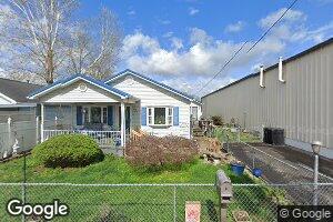 427 Jordan St, Dunbar, WV 25064