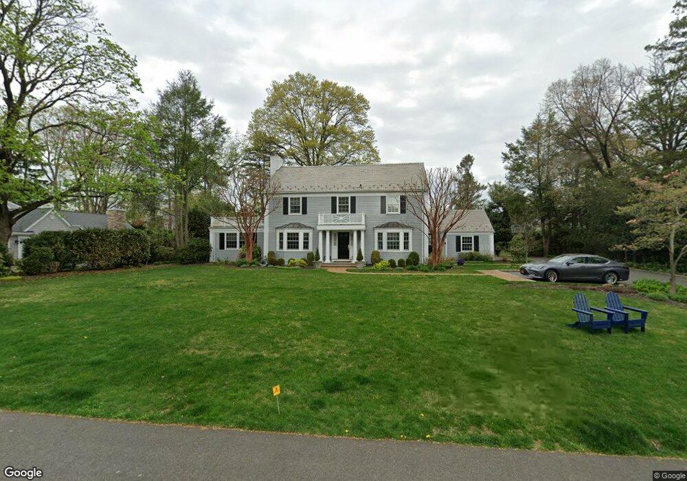 42 Greenbriar Ln, Port Washington, NY 11050 - photo 1