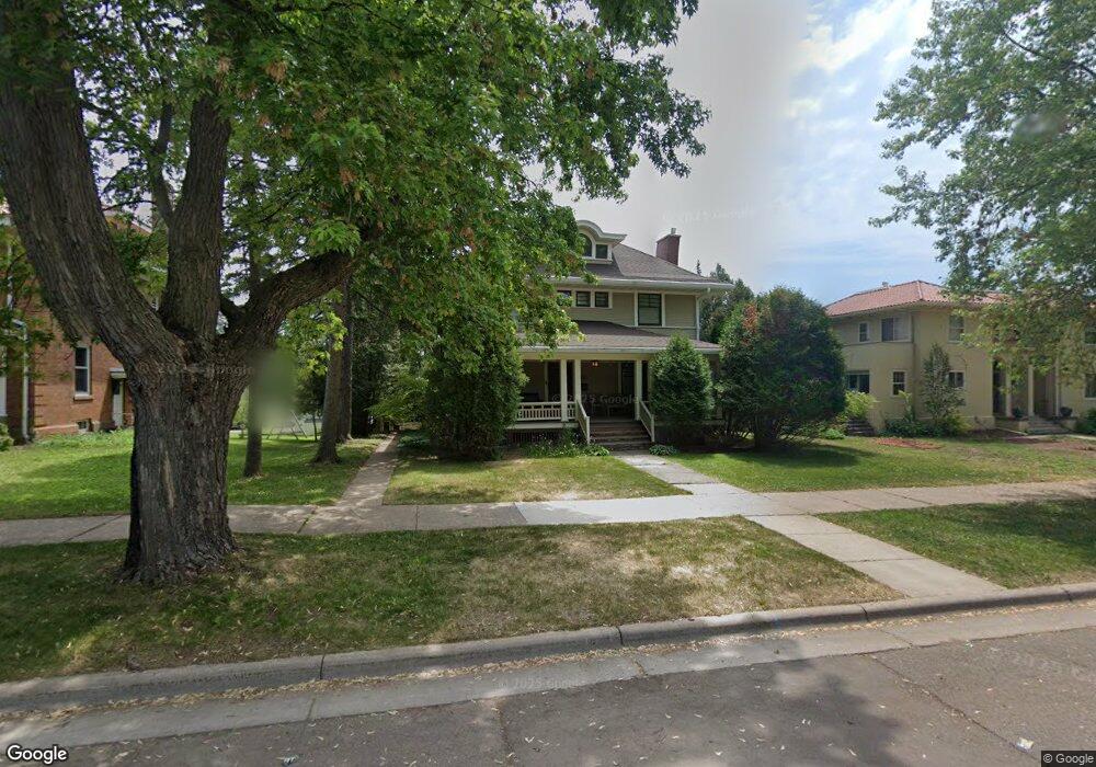 2420 E 5th St, Duluth, MN 55812 - photo 1