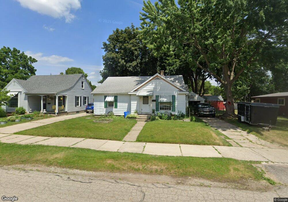 743 Hubbard St NE, Grand Rapids, MI 49525 - photo 1
