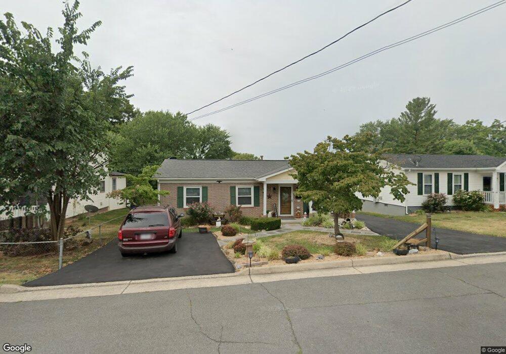 732 W 13th St, Front Royal, VA 22630 - photo 1