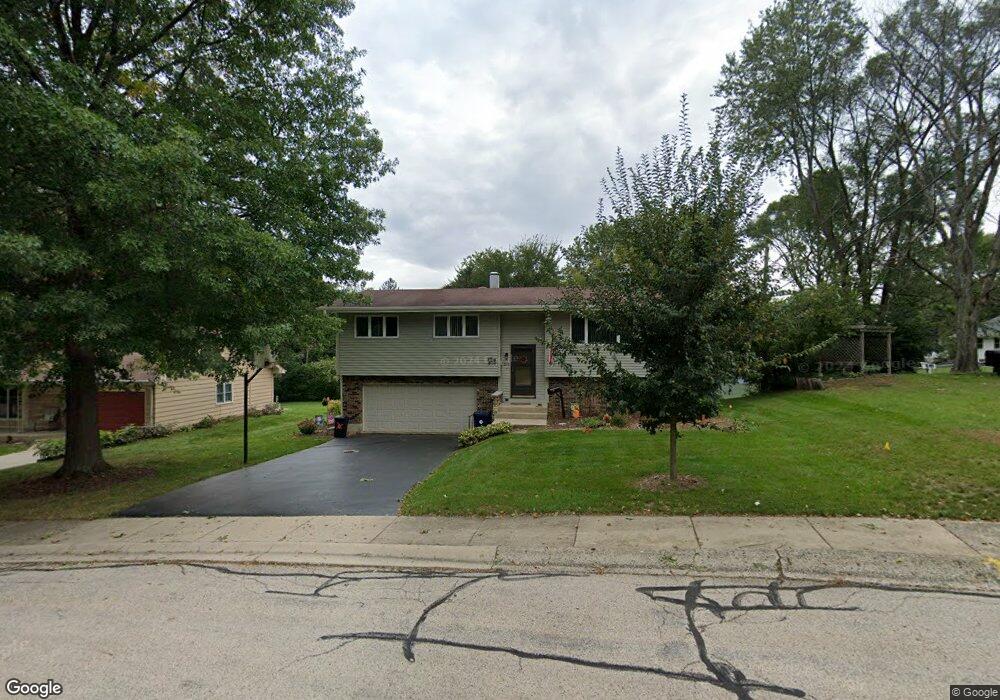 308 Summit St, Algonquin, IL 60102 - photo 1