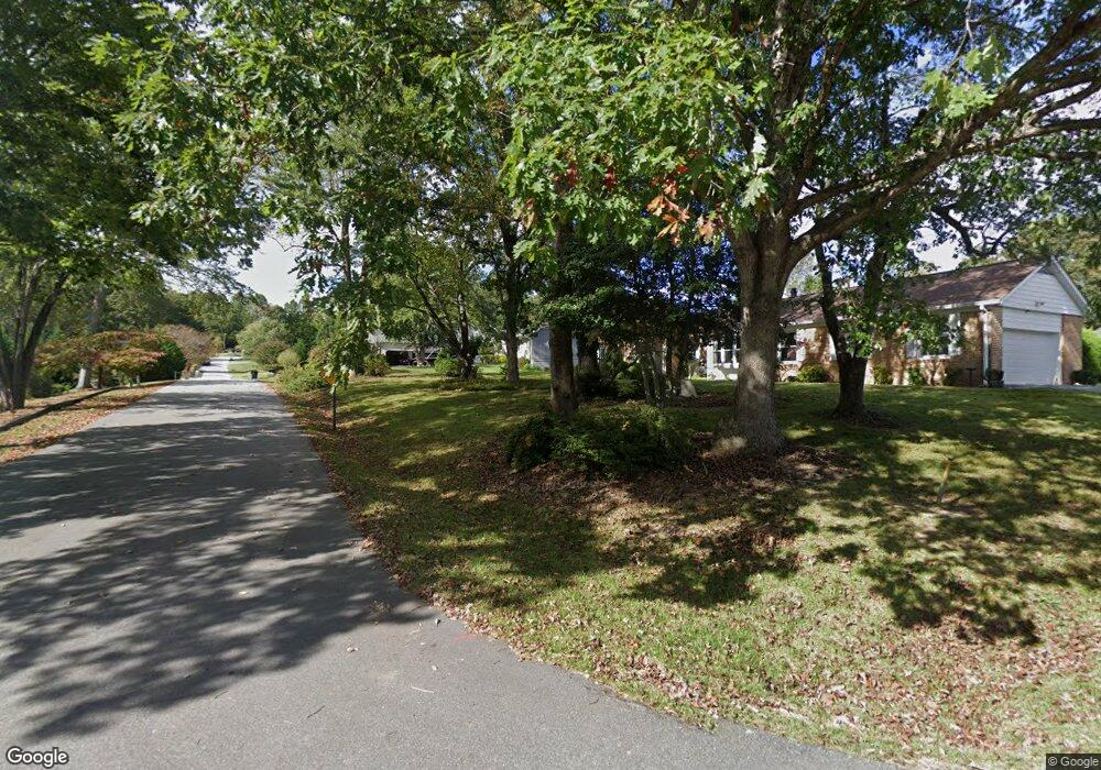 103 Richards Dr, Hendersonville, NC 28792 - photo 1