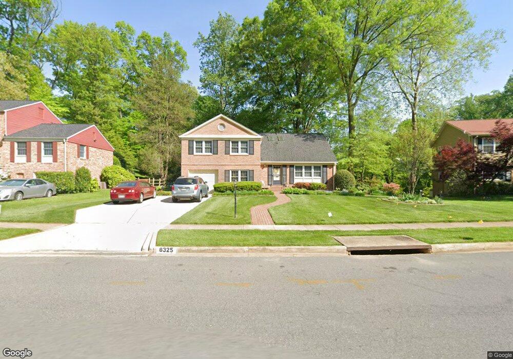 8325 Toll House Rd, Annandale, VA 22003 - photo 1