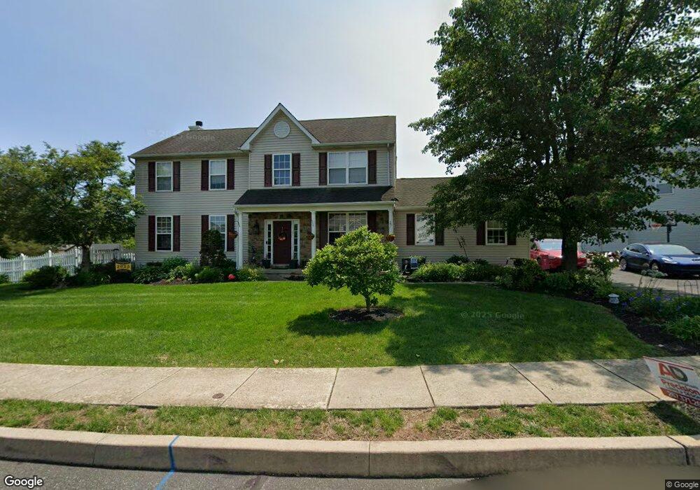 985 Macoby Creek Way, Pennsburg, PA 18073 - photo 1