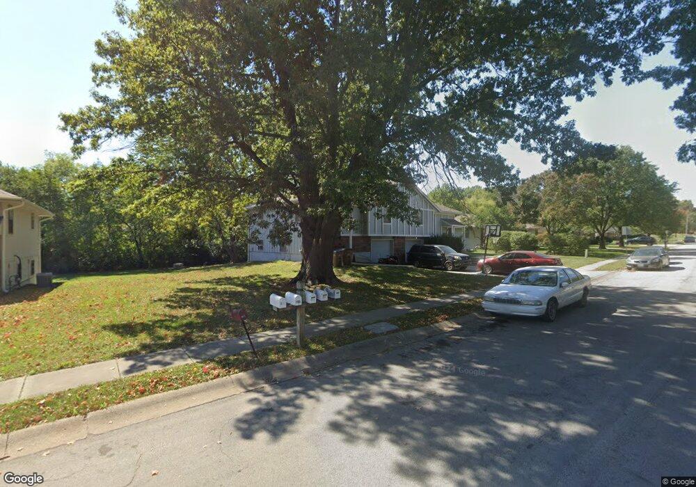 105 W Foxwood Dr unit 107, Raymore, MO 64083 - photo 1