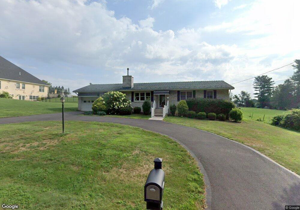 121 Center Hill Rd, Sugarloaf, PA 18249 - photo 1