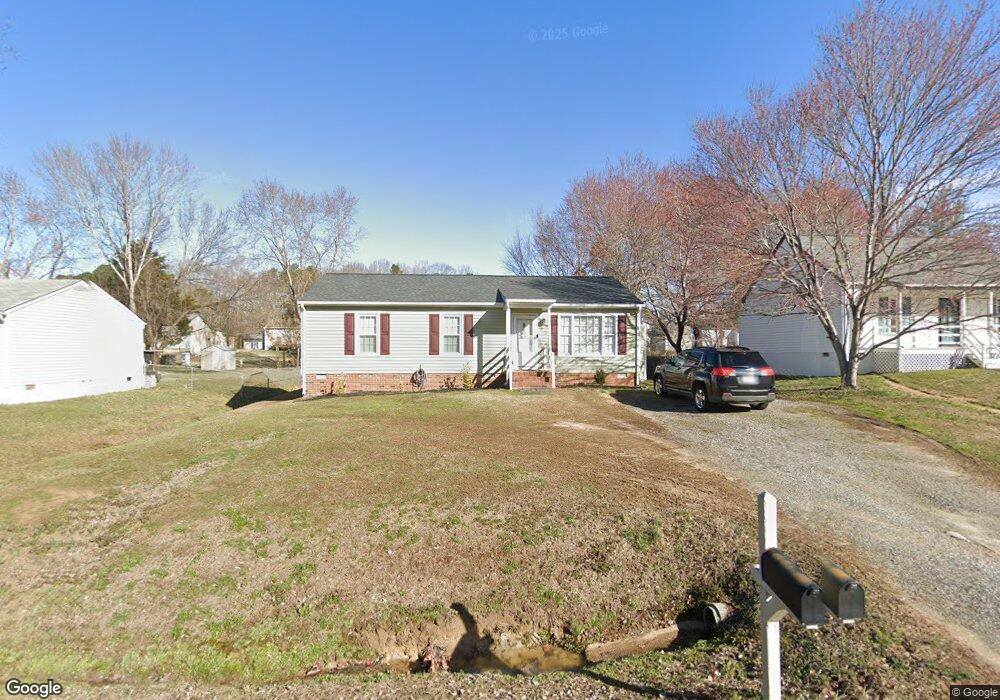 4530 Glen Tara Dr, Midlothian, VA 23112 - photo 1