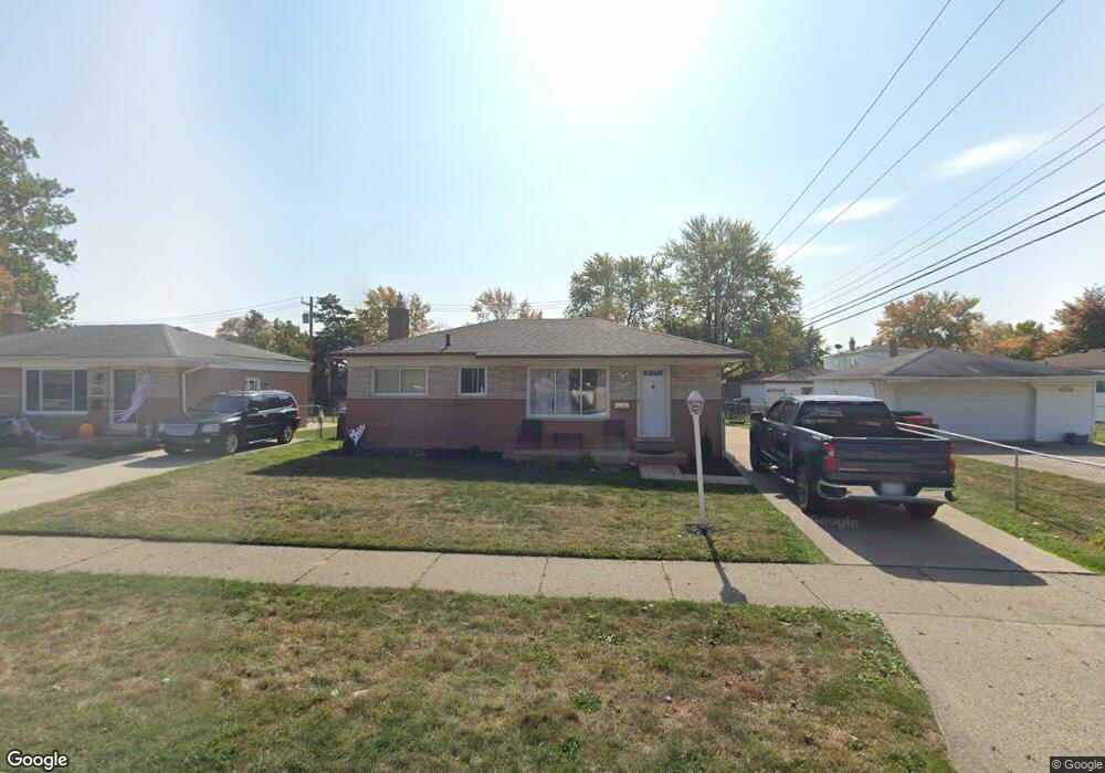 16114 Yew St, Roseville, MI 48066 - photo 1