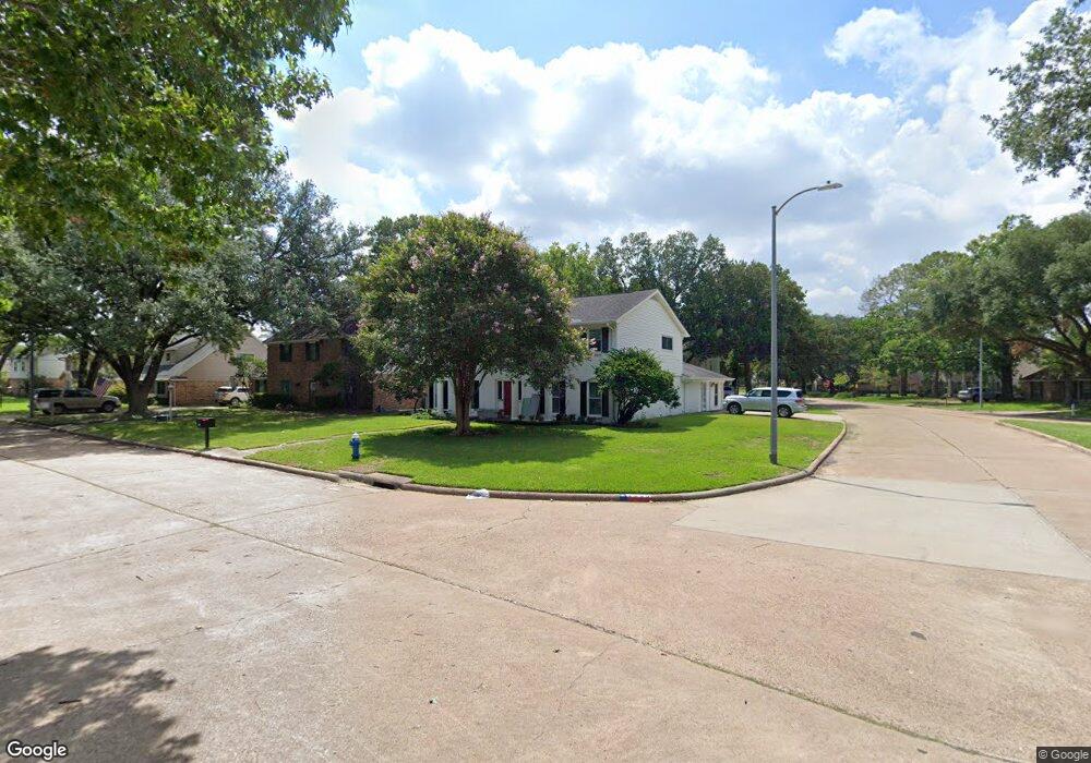 5055 Bayou Vista Dr, Houston, TX 77091 - photo 1