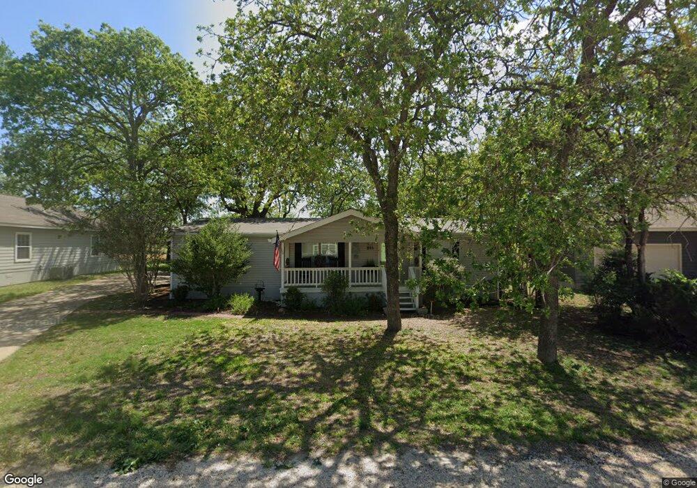 213 Shannon Dr, Fredericksburg, TX 78624 - photo 1