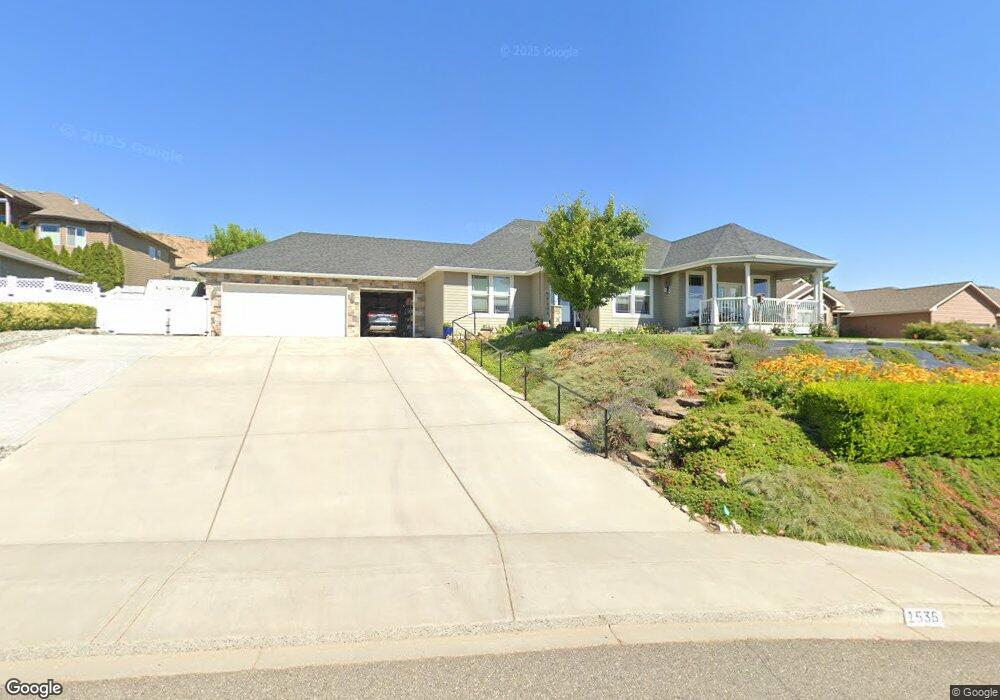 1535 N Grover Ave, East Wenatchee, WA 98802 - photo 1