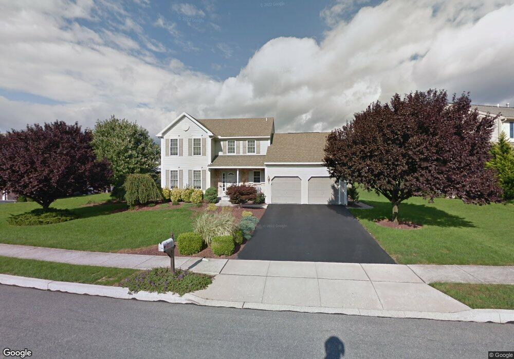 416 Apache Dr, Reading, PA 19608 - photo 1