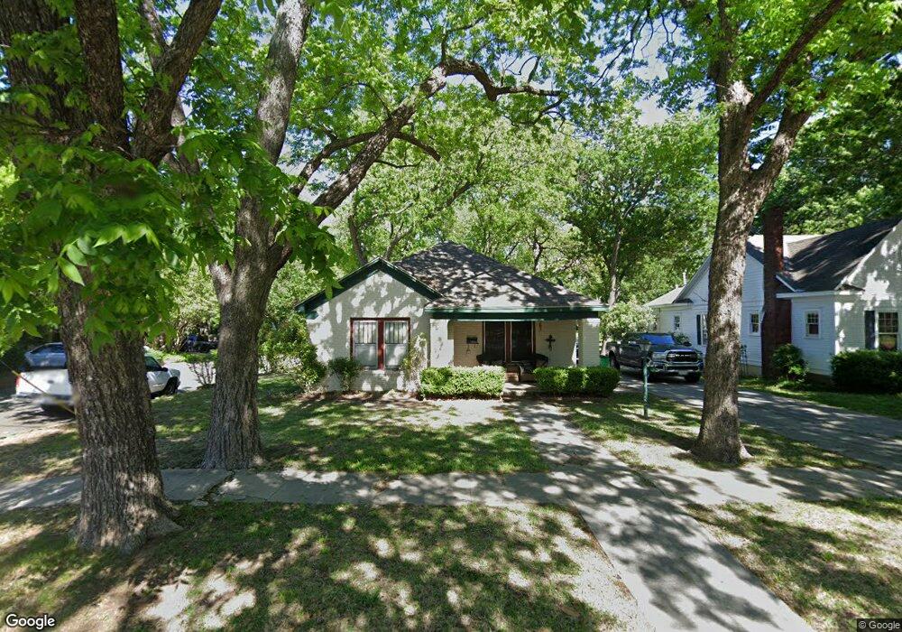 700 S Lindsay St, Gainesville, TX 76240 - photo 1