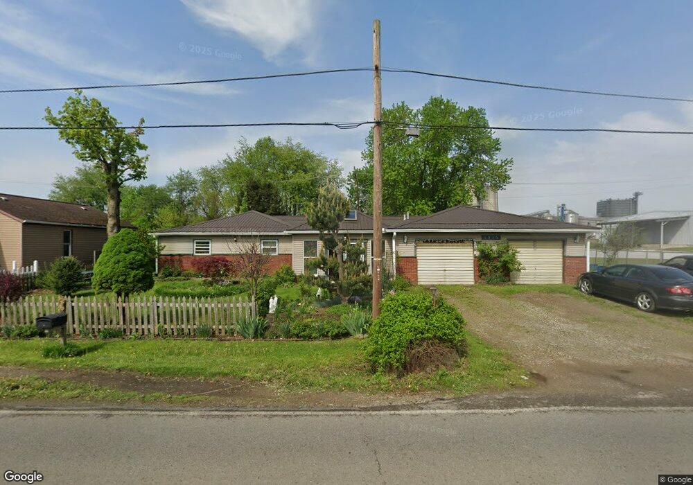 1513 S 6th St, Coshocton, OH 43812 - photo 1