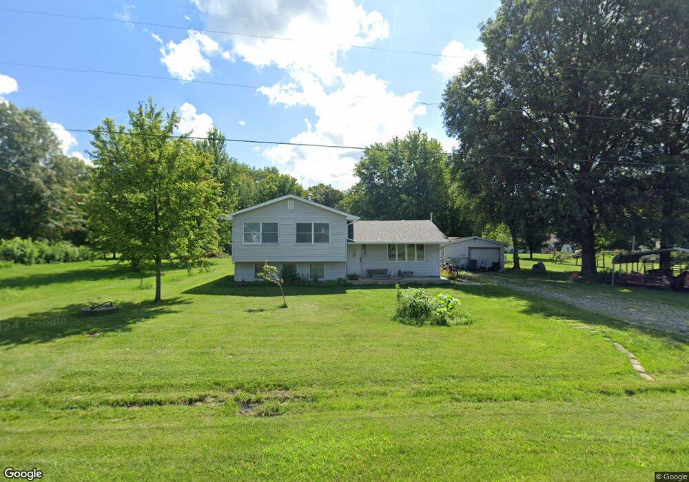 14166 N Romany Ln, Effingham, IL 62401 - photo 1