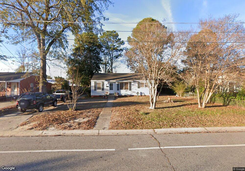 107 Hunter Cir, Fayetteville, NC 28304 - photo 1