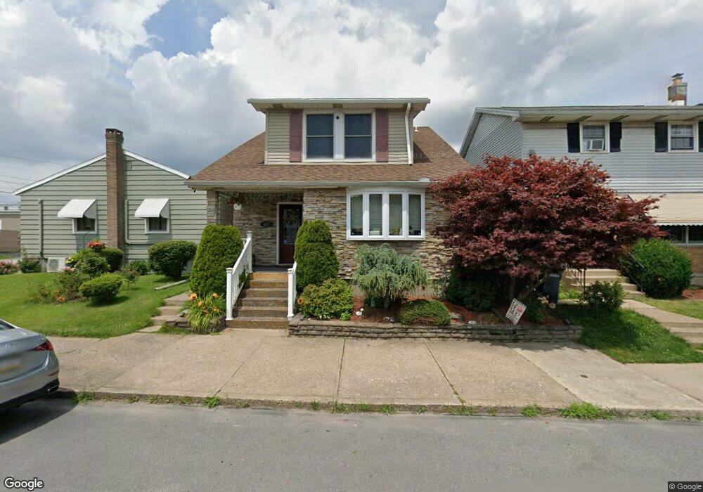 405 Carleton Ave, Hazleton, PA 18201 - photo 1