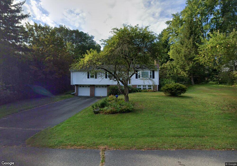 74 Tracy Cir, Amherst, MA 01002 - photo 1